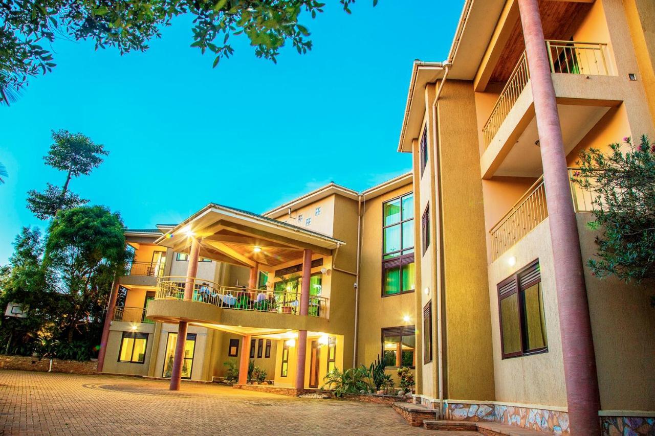 Victoria View Boutique Hotels Kigo Энтеббе Экстерьер фото